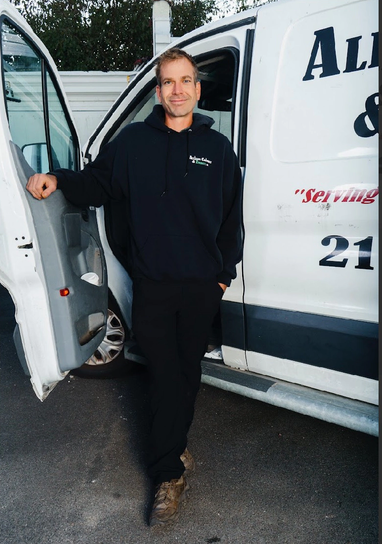 Michael Dunn, Alliance Chimney crew member